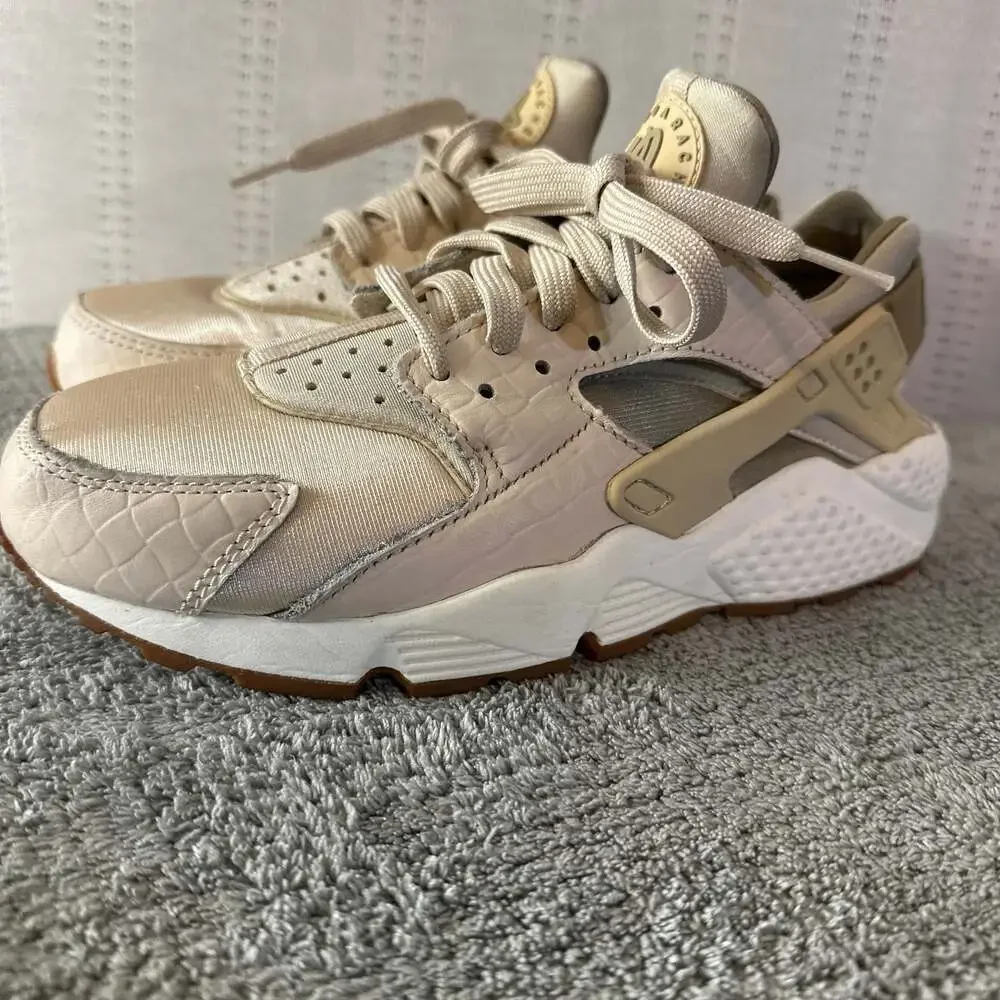Nike Air Huarache Run Premium 'Oatmeal' Women's Sneakers